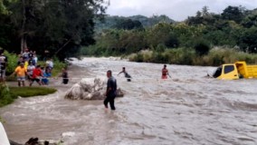 Tanggul Jebol Luapan Sungai Karaulun Merusak Ladang dan Rumah Warga Timor Leste