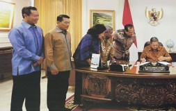 Tidak Terima Ada Foto Moeldoko di Museum SBY Pacitan, Penghianat Itu Pak
