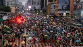 Ribuan Massa Pro Demokrasi Unjuk Rasa usai Pita Gagal Jadi PM Thailand