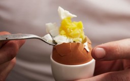 Kebanyakan Makan Telur Menyebabkan Bisul? Simak Penjelasan Dokter