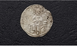 Koin 700 tahun yang Menggambarkan Yesus dan Raja Serbia Ditemukan di Bulgaria