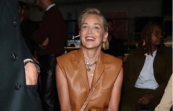 Sharon Stone Bersyukur Ia Memprioritaskan Peran Sebagai Ibu Daripada Karier