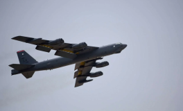 Pengebom B-52 Nyaris Tabrakan dengan Jet Tempur China di LCS