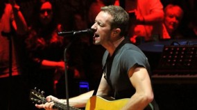 Coldplay Dukung Palestina Sejak 2011, Banyak yang Dikerjakan, Kini Diancam Dibakar di Indonesia