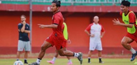 Winger Persik Riyatno Abiyoso Dipinjamkan ke Madura United, Sekarang Sudah Berlatih Bersama Sape Kerrab