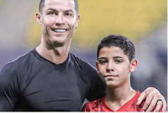 Anak Cristiano Ronaldo Seperti Ayahnya: Menggantung di Udara Cetak Gol dengan Sundulan ala CR7