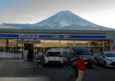 Gara-gara Turis Kota Kecil di Jepang Pasang Layar Raksasa agar Gunung Fuji Tak Terlihat