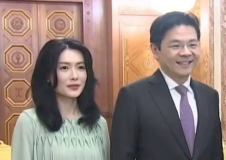 Istri PM Singapura Lawrence Wong  Menurut Netizen Punya Aura Cantik Artis Korea
