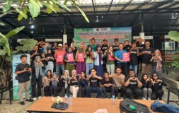 Universitas Merdeka Surabaya Berikan Sertifikat Halal Gratis kepada UMKM di Eco Wisata Mangrove