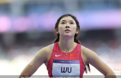 Wu Yanni Atlet Lari Gawang 100 Meter Tiongkok yang Suka Dandan