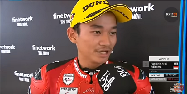 Fadillah Arbi Juara Race II FIM Junior di Cataluna